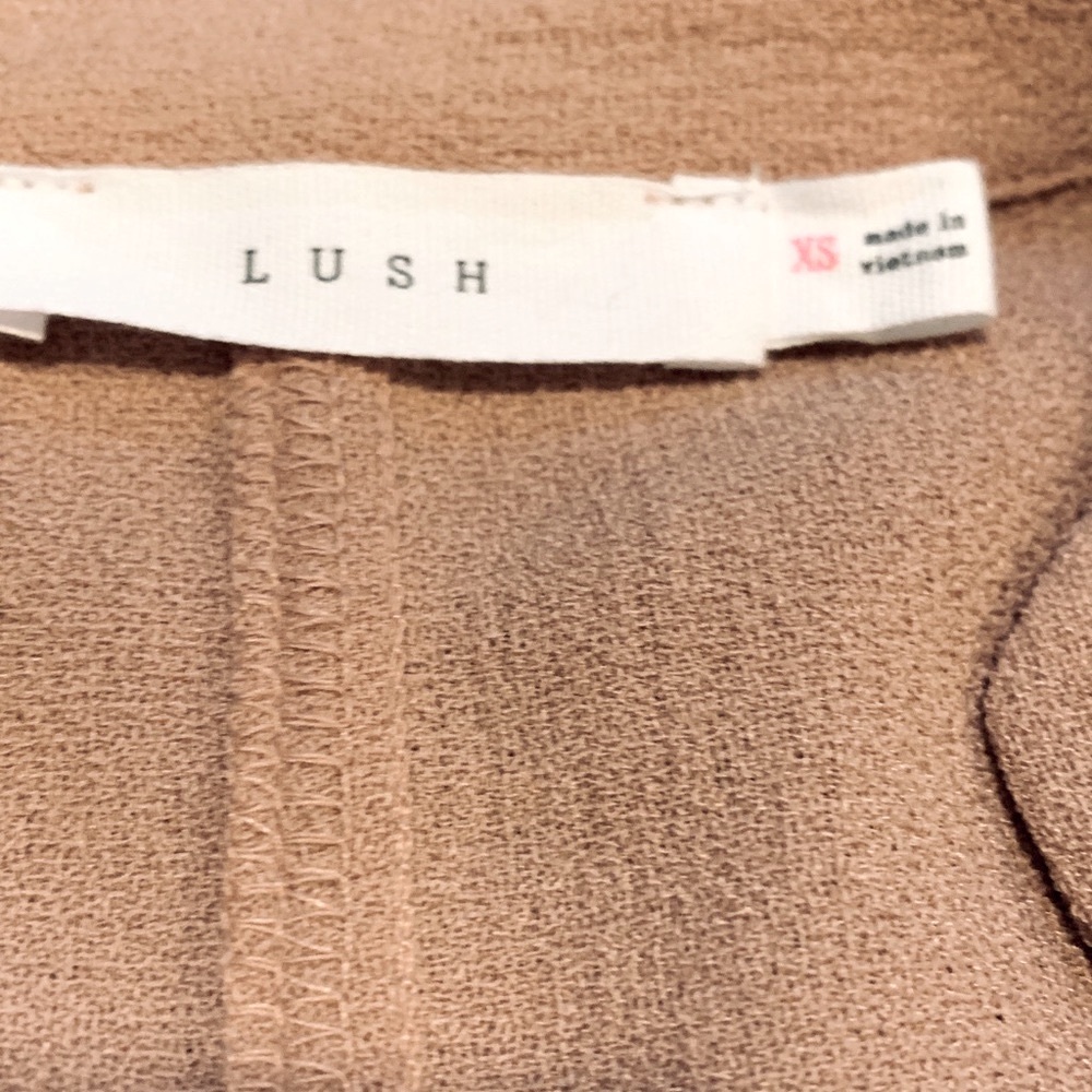 Lush Split Neck Shift Dress - Picture 3 of 4